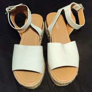 Women's sandals